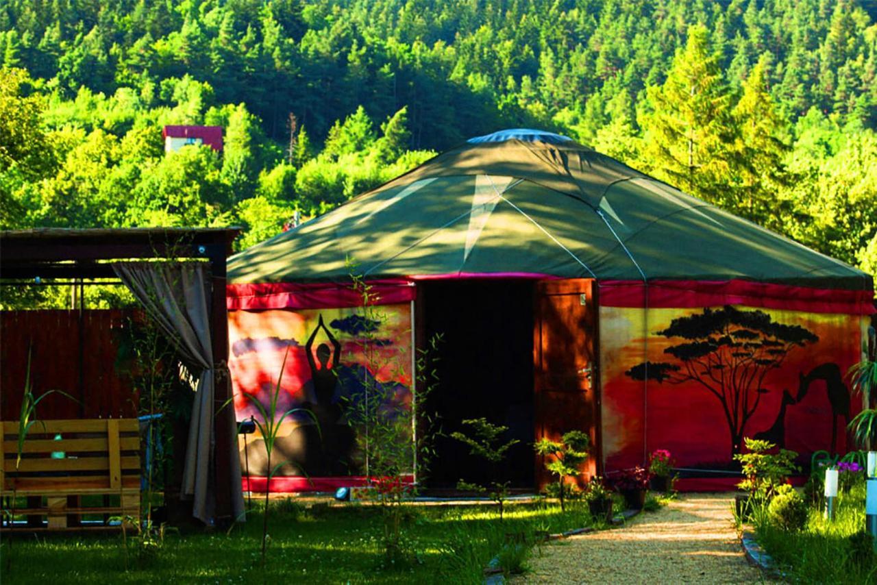 Aloha Glamp - Okragle Domki Przy Rzece - Balia I Sauna - Energylandia Zagornik Exteriör bild