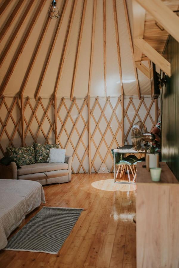 Aloha Glamp - Okragle Domki Przy Rzece - Balia I Sauna - Energylandia Zagornik Exteriör bild