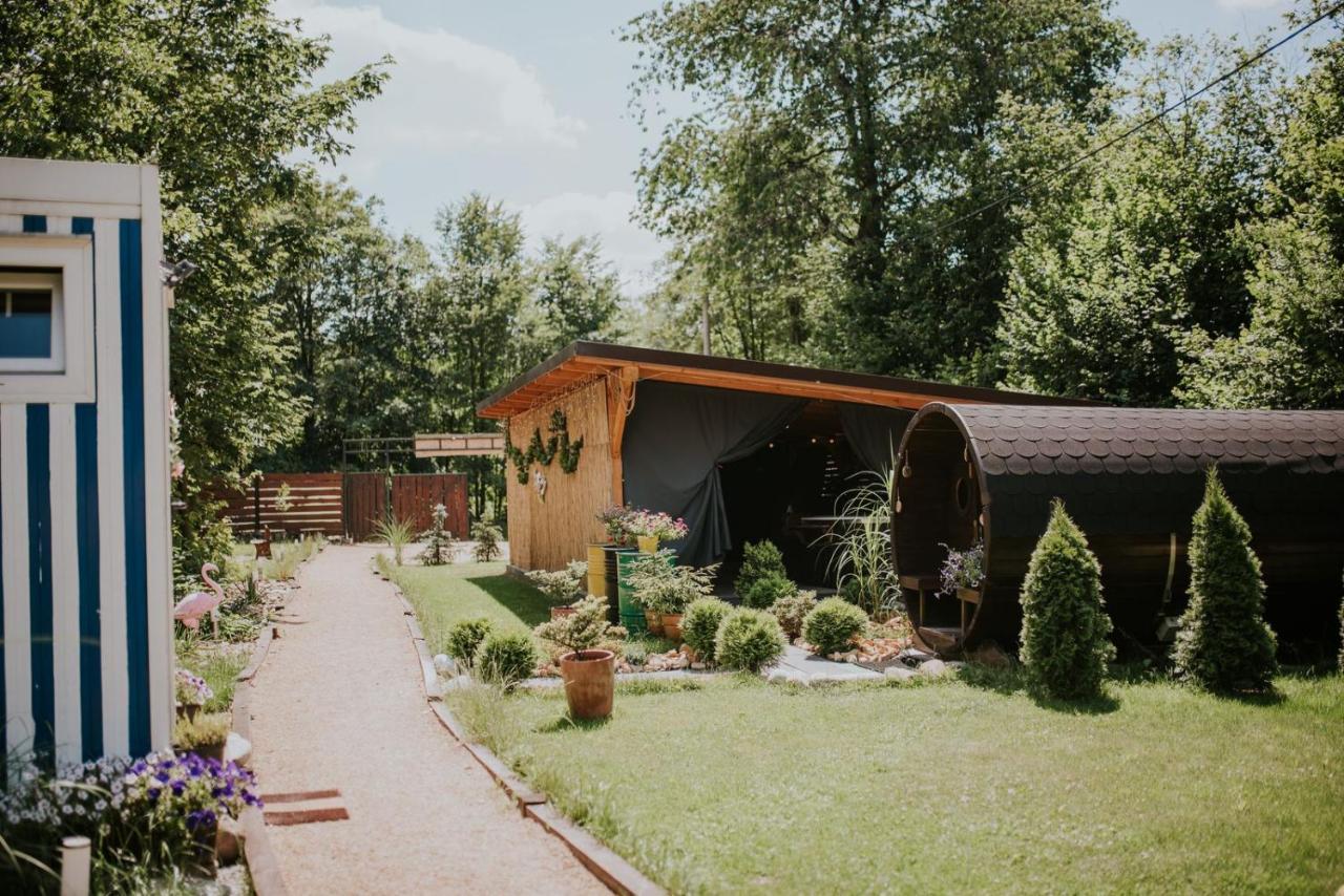 Aloha Glamp - Okragle Domki Przy Rzece - Balia I Sauna - Energylandia Zagornik Exteriör bild