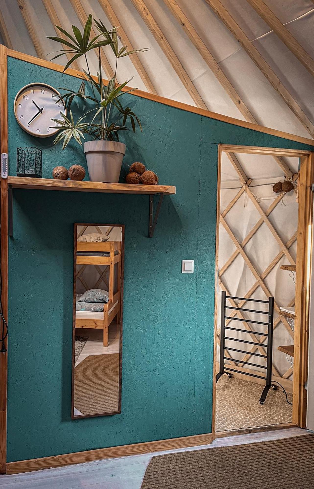 Aloha Glamp - Okragle Domki Przy Rzece - Balia I Sauna - Energylandia Zagornik Rum bild