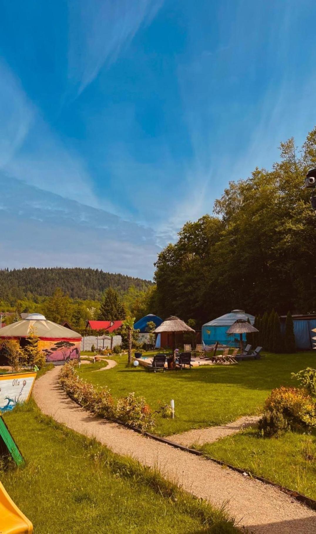 Aloha Glamp - Okragle Domki Przy Rzece - Balia I Sauna - Energylandia Zagornik Exteriör bild