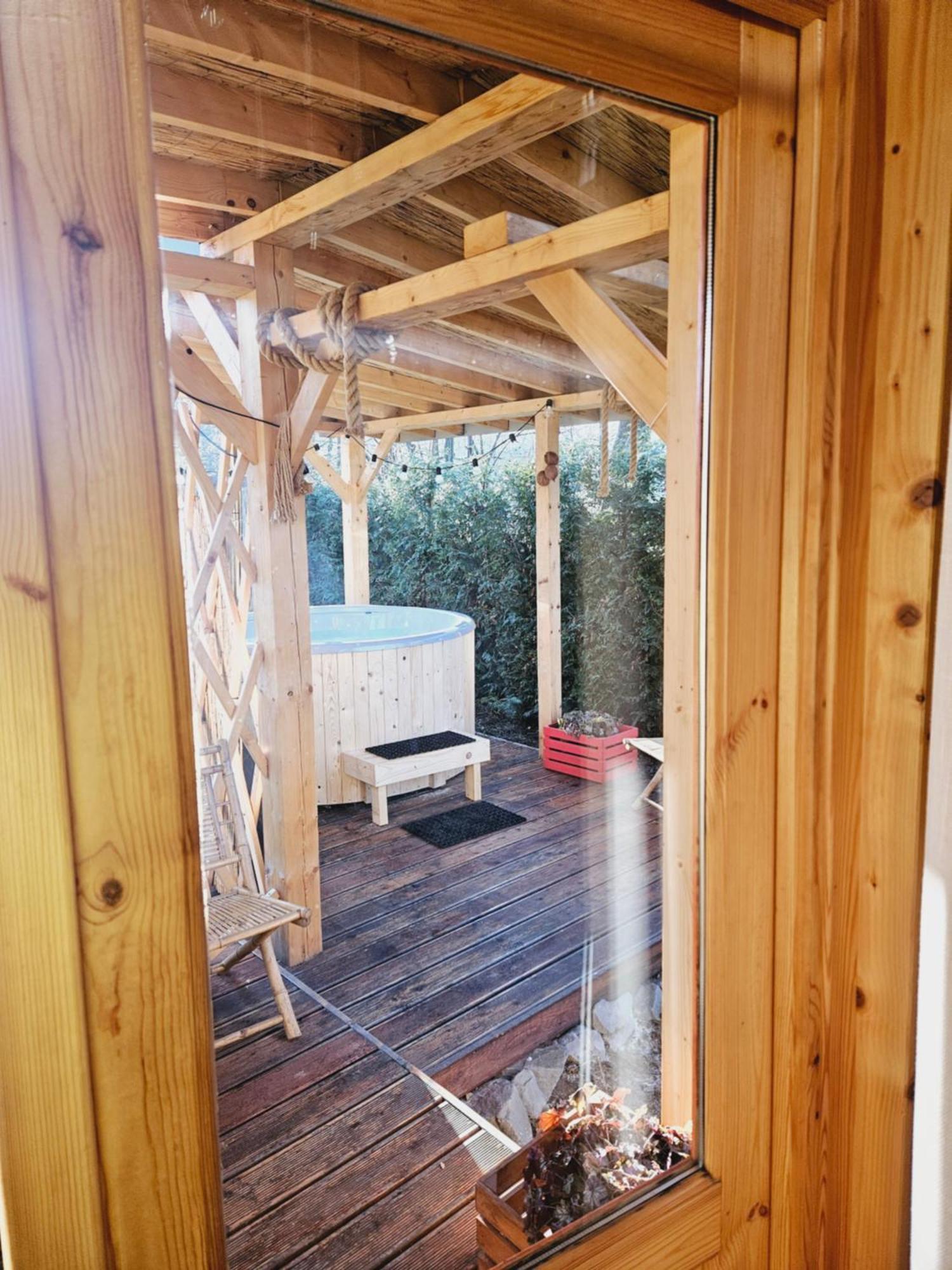 Aloha Glamp - Okragle Domki Przy Rzece - Balia I Sauna - Energylandia Zagornik Exteriör bild